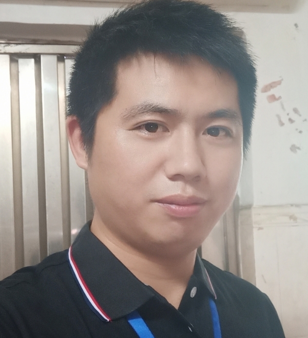 单身奶爸的第一张照片--东莞认干亲服务网